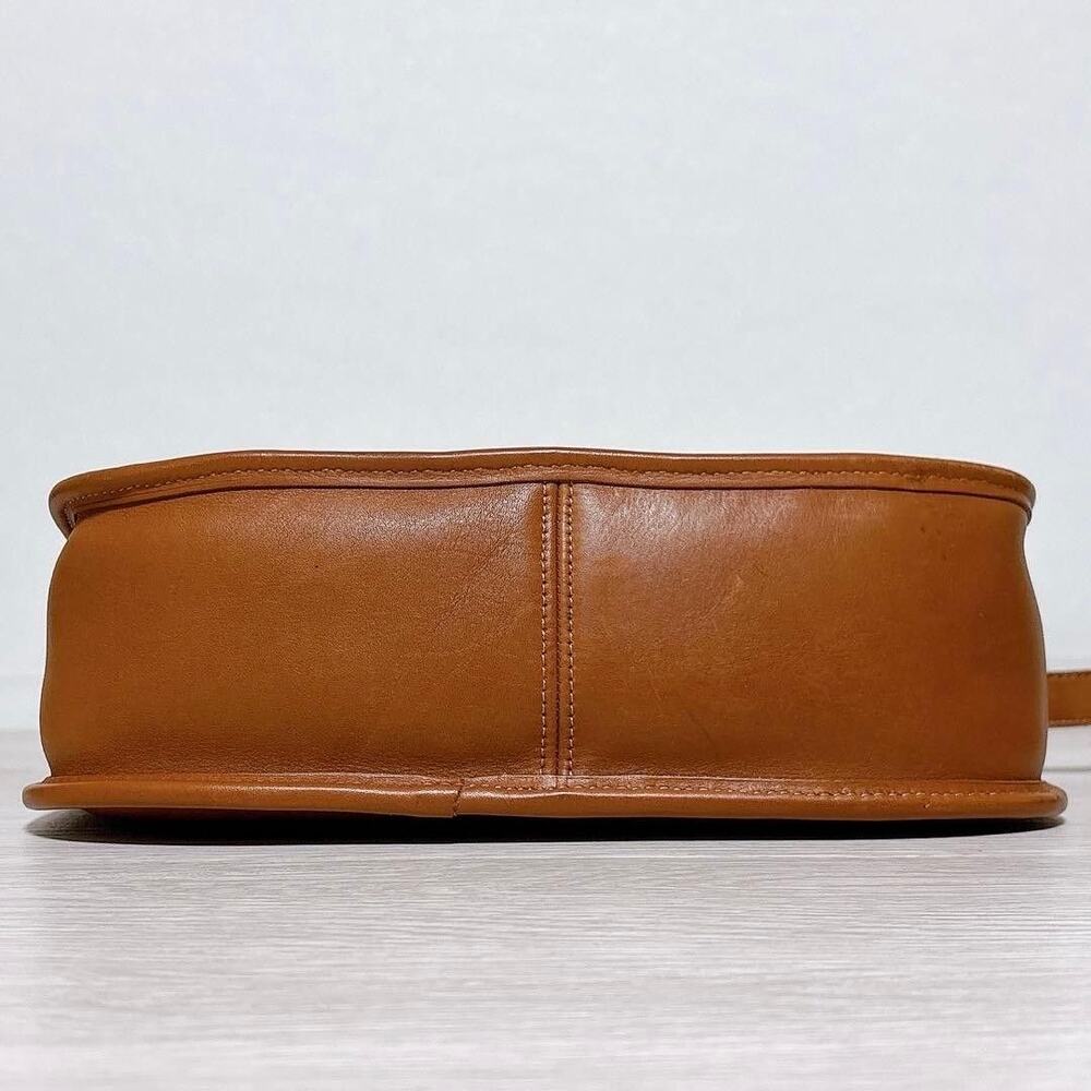 Coach British Tan City Bag - Picture 6 of 10